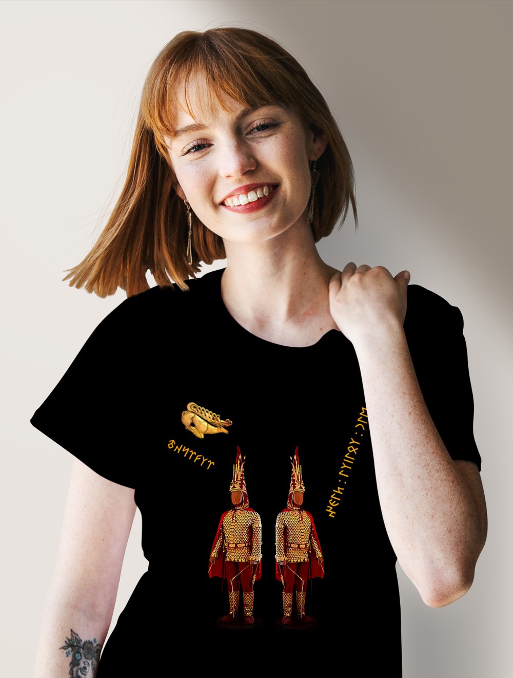 Altın elbiseli tigin T-Shirt 9651932
